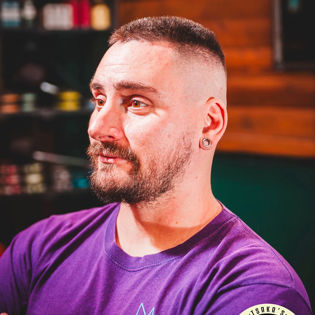 Buzz fade με γενιάδα στο Tsaka’s Barberhood